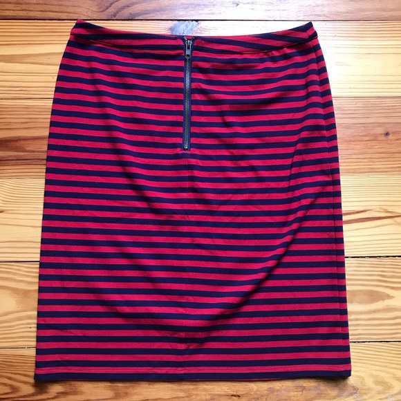 Tinley Road Red and Navy Striped Skirt, EUC, M - Picture 9 of 11